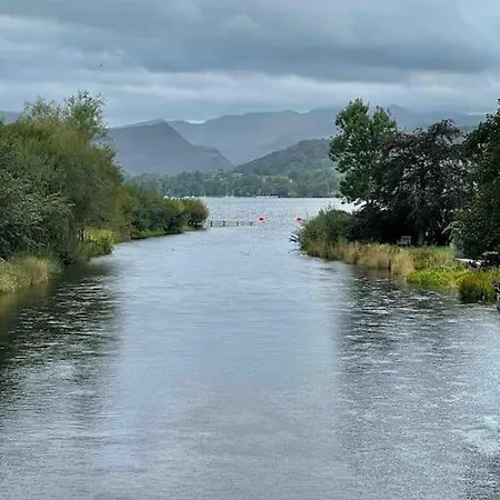 Farm Caravan On Working Farm Apartman Dacre