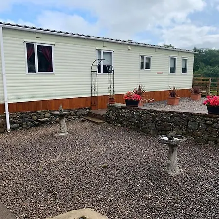 Farm Caravan On Working Farm Apartment *